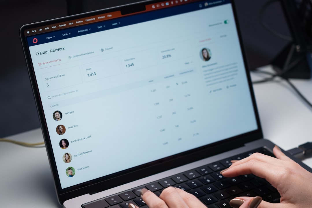 Top 8 Ways to Improve Collaboration in Hybrid and Remote Teams